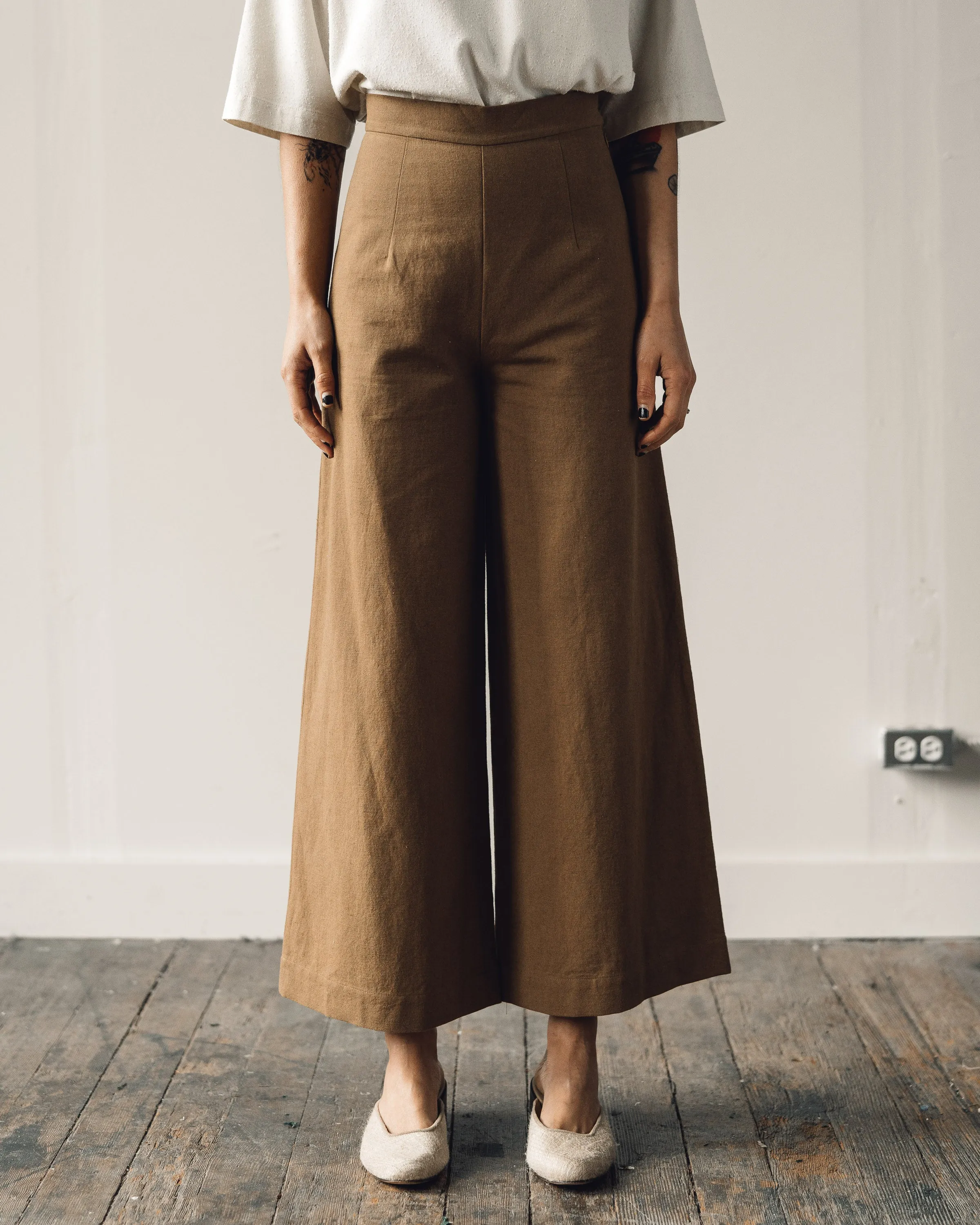 7115 Wide-Legged Trouser, Caramel