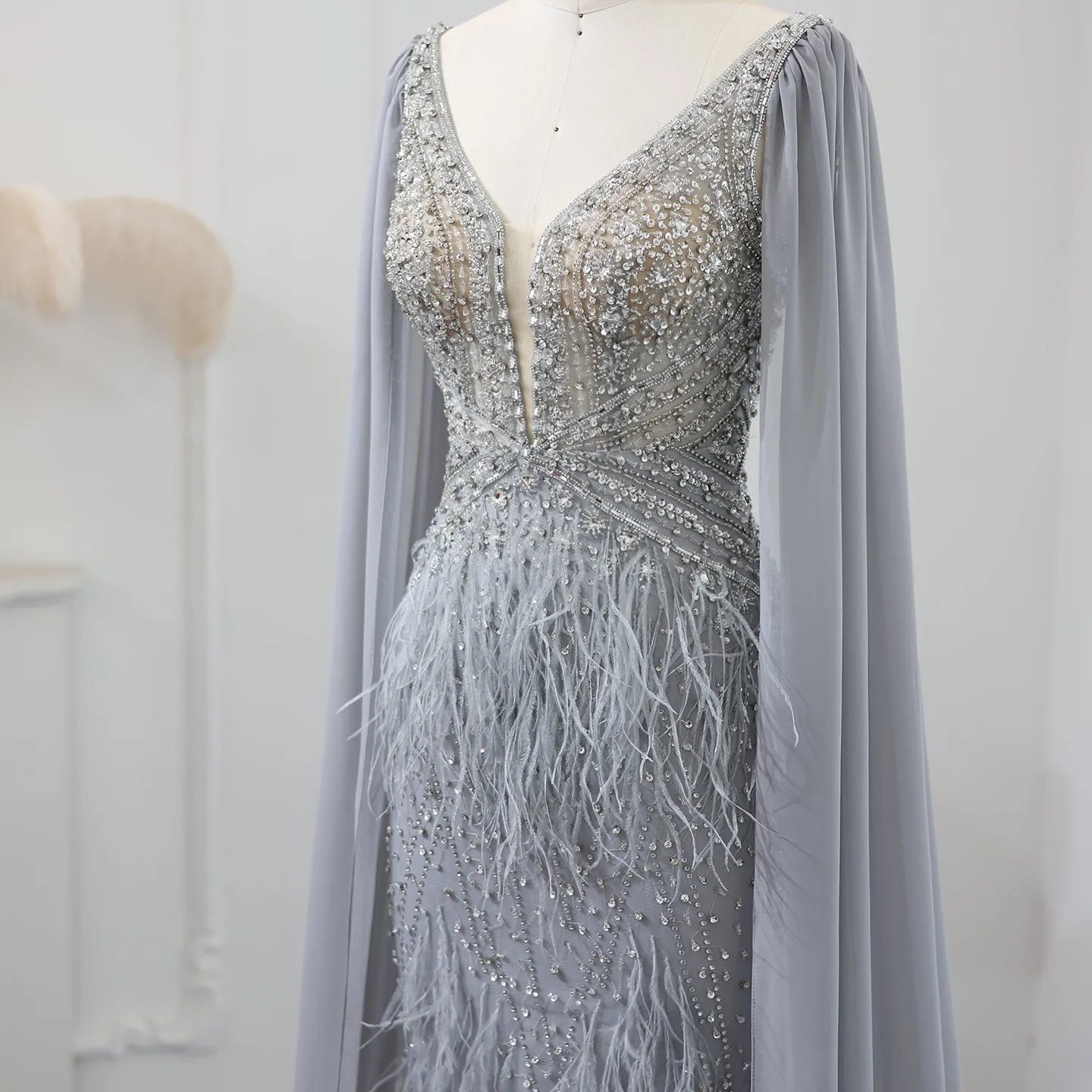 Luxury Feathers Blue Evening Dress with Cape Sleeves SS027