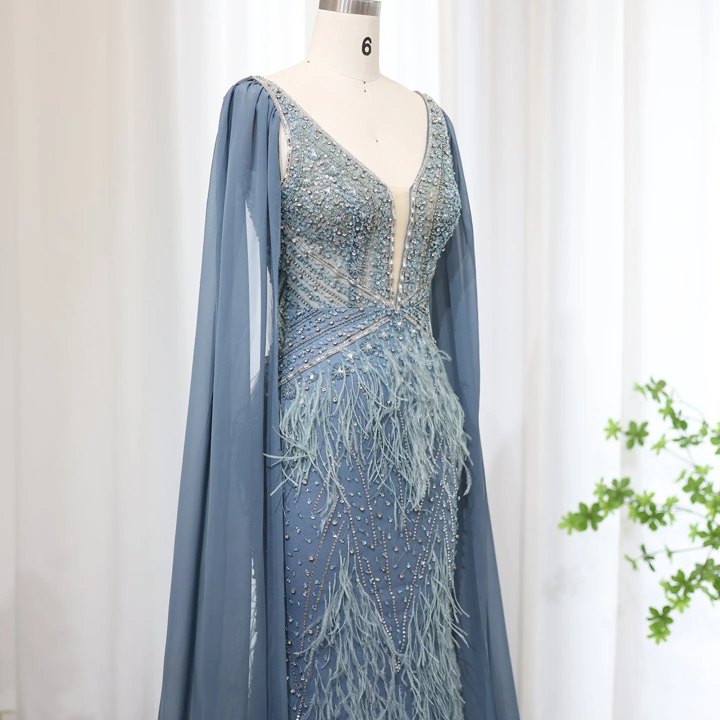 Luxury Feathers Blue Evening Dress with Cape Sleeves SS027