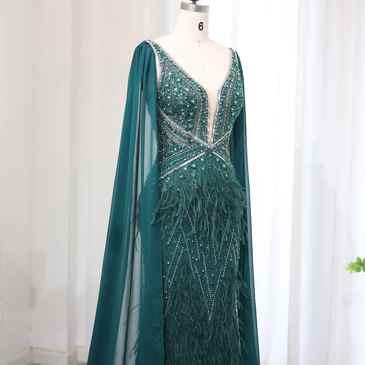 Luxury Feathers Blue Evening Dress with Cape Sleeves SS027