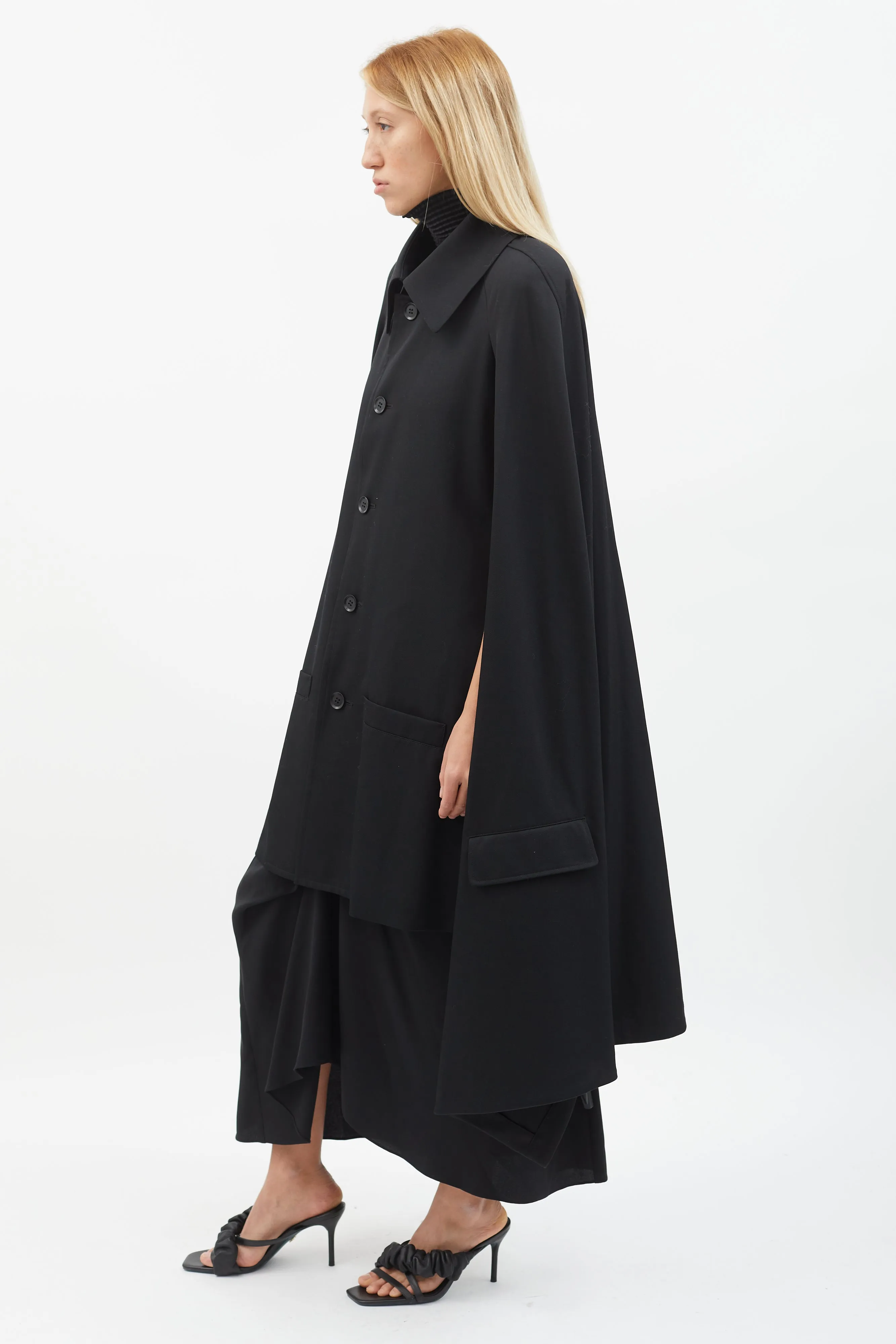  NOIR FW16 Black Double Layer Cape