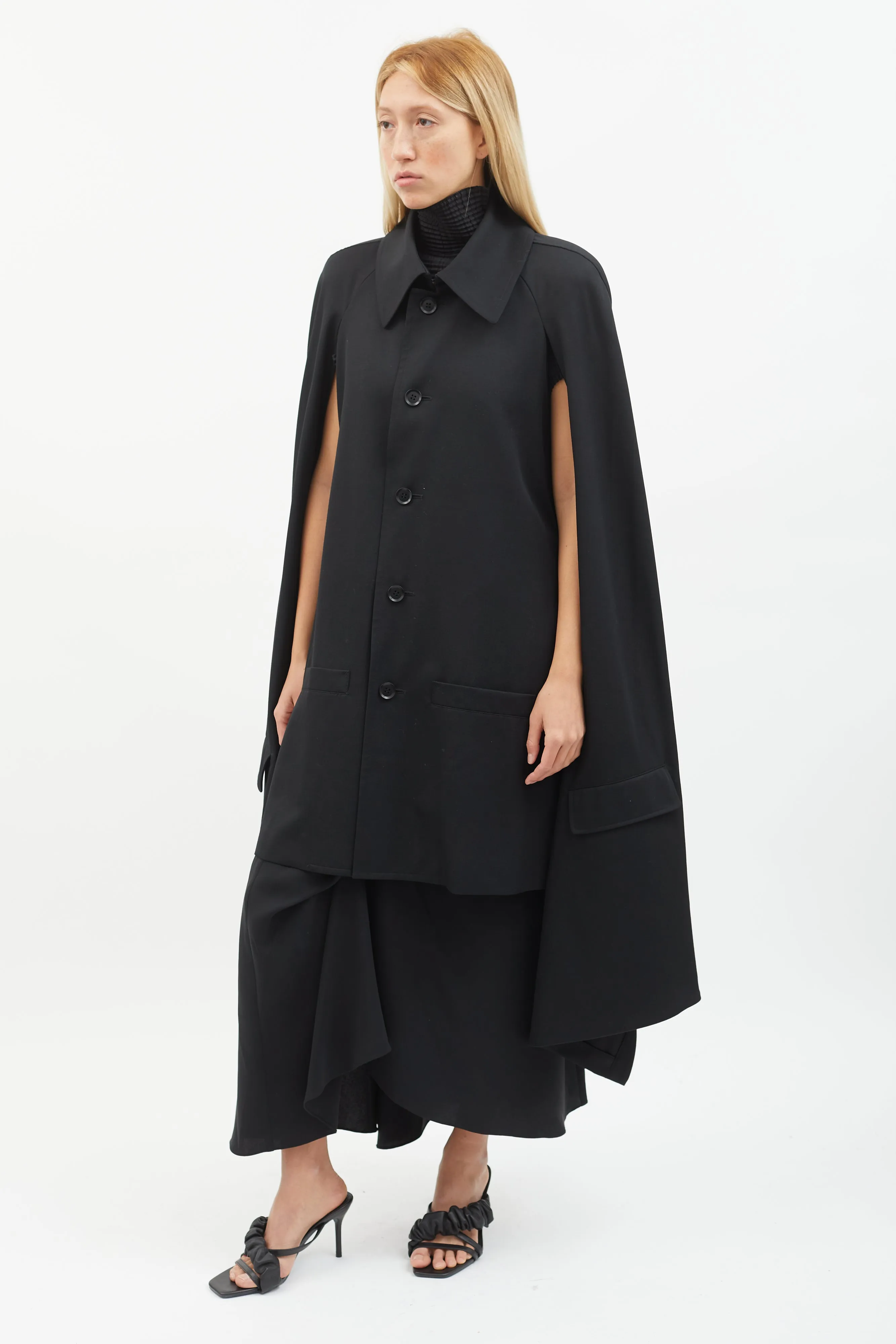  NOIR FW16 Black Double Layer Cape