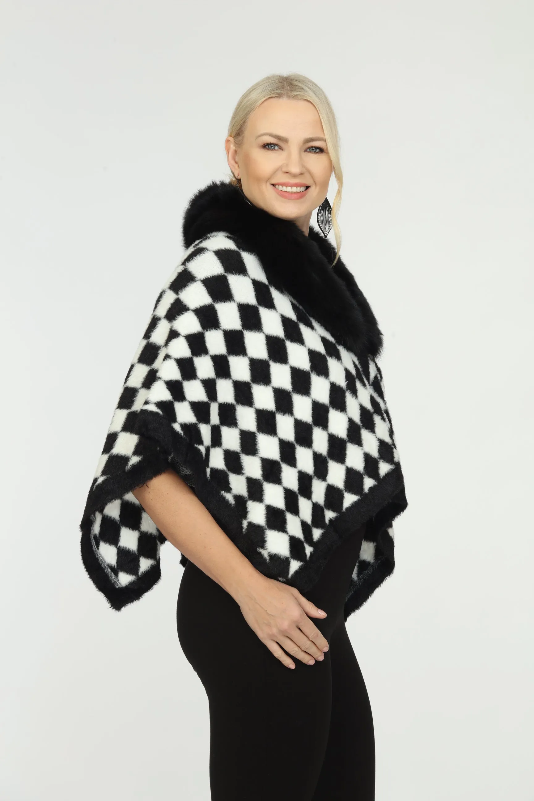 OO LA LA Black/White Check Fur Collar Cape Boho Chic M5167