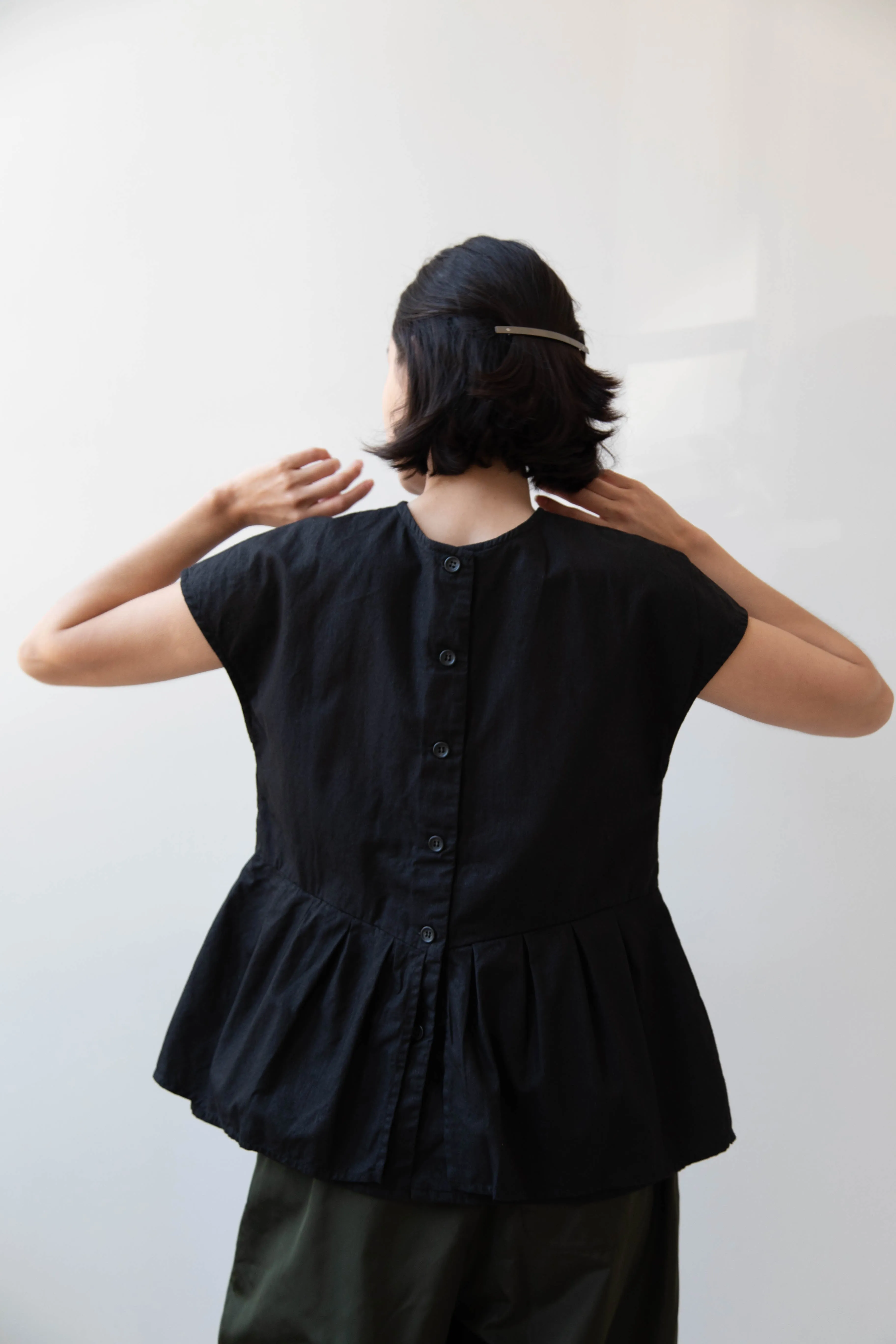 Robe de Peau | Two Way Top in Black