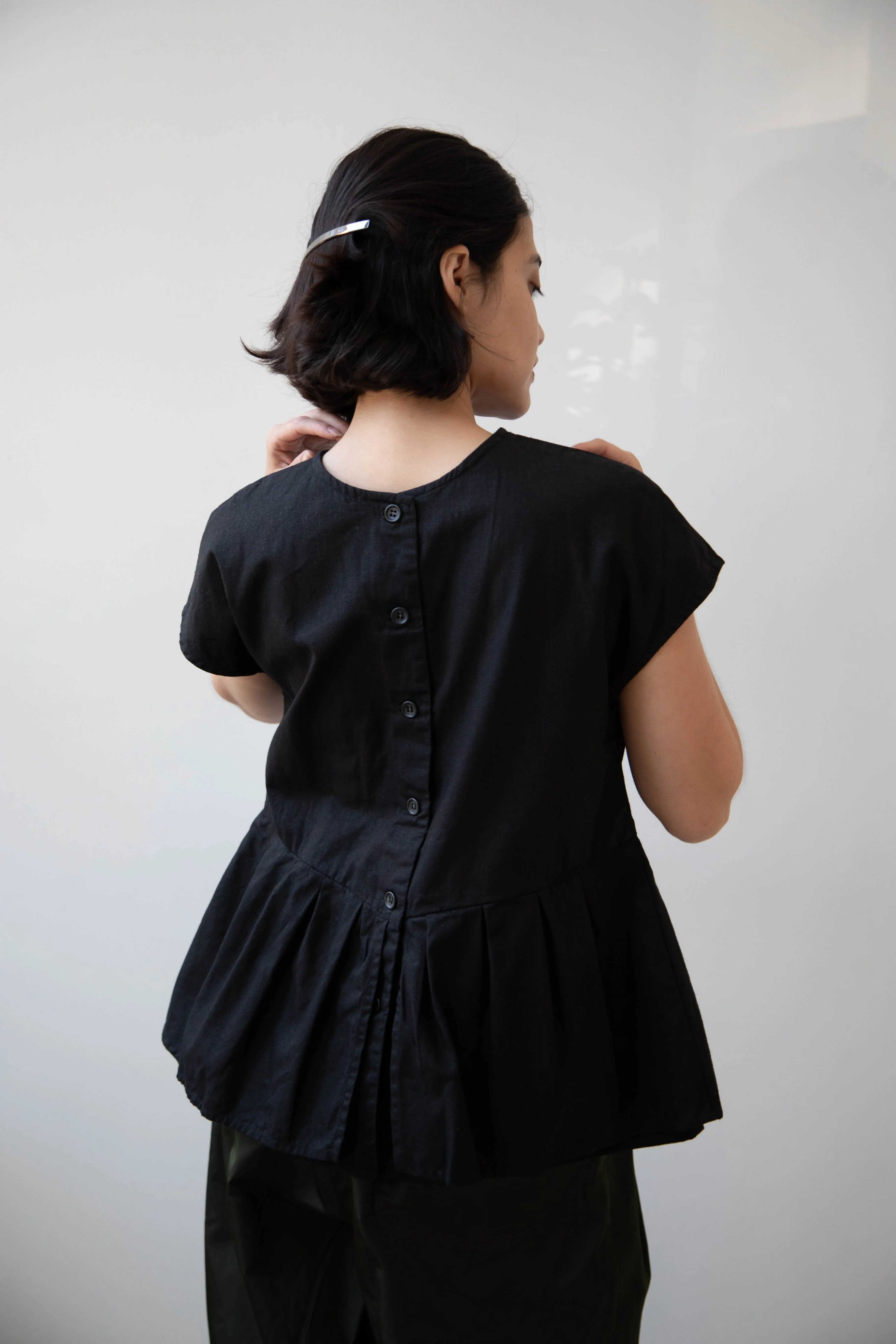 Robe de Peau | Two Way Top in Black