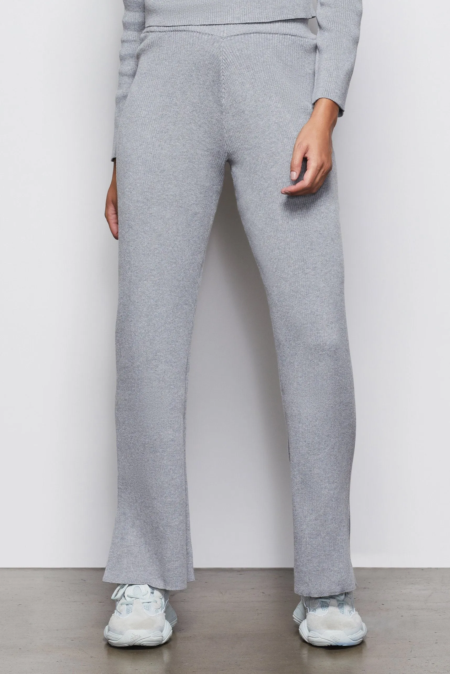 THE OVERNIGHT FLIGHT PALAZZO PANT | HEATHER GREY001