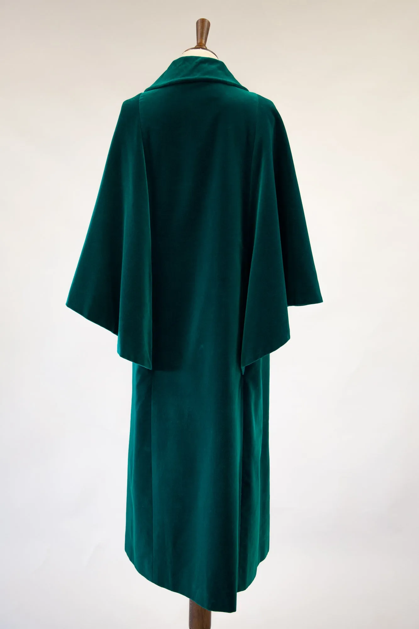 Vintage 1970s Green Velvet Cape Coat